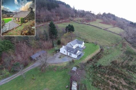 4 bedroom detached bungalow for sale