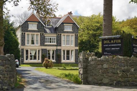 7 bedroom detached house for sale