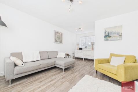 Fairwood Road, West Cross, Swansea, SA3 2 bed semi