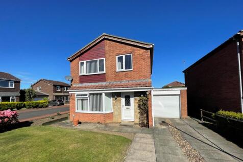 Hertford Close, Beaumont Park... 3 bed detached house for sale