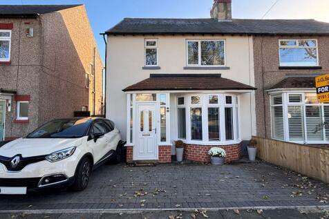 3 bedroom semi-detached house for sale