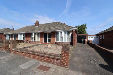 Solway Avenue, Marden, North Shields... 2 bed semi