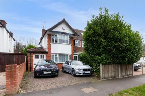 Stoneleigh Park Road, Stoneleigh 3 bed semi