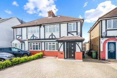 3 bedroom semi-detached house for sale