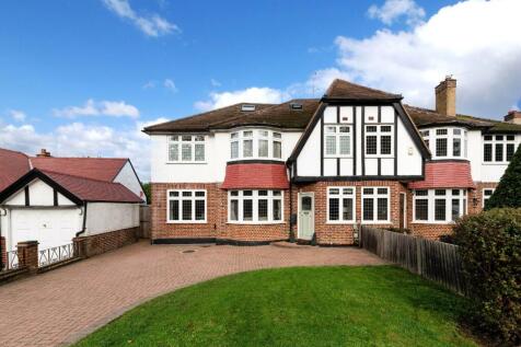 5 bedroom semi-detached house for sale