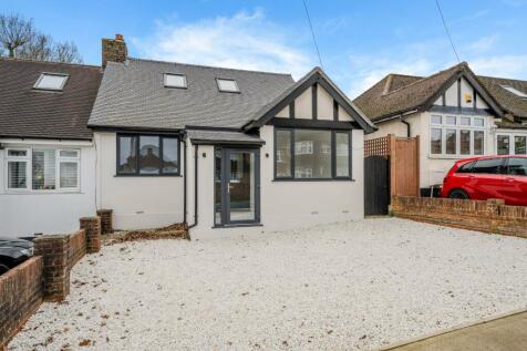 4 bedroom semi-detached bungalow for sale