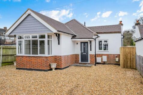 4 bedroom detached bungalow for sale