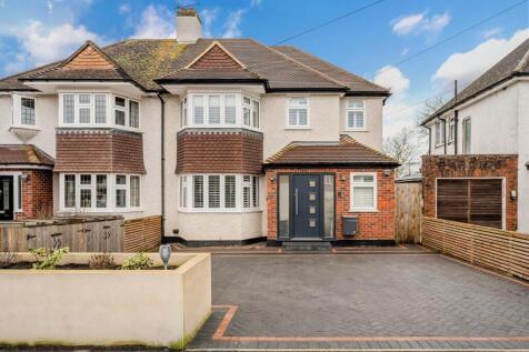 4 bedroom semi-detached house for sale