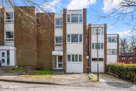 Barrow Hill Close, Worcester Park 3 bed townhouse for sale