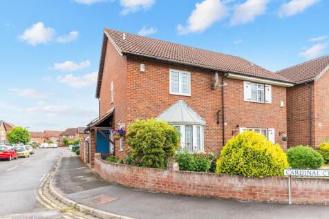 Cardinal Close, Worcester Park 3 bed semi