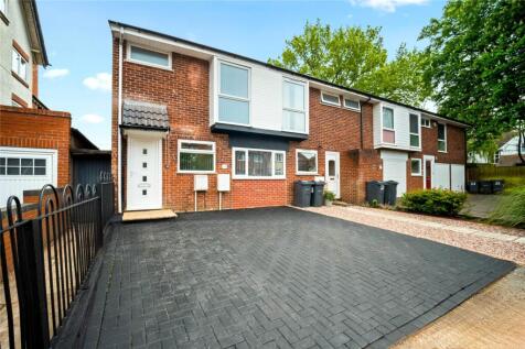 Grove Avenue, Birmingham B13 3 bed end of terrace house for sale