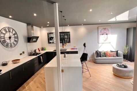 1 bedroom apartment for sale