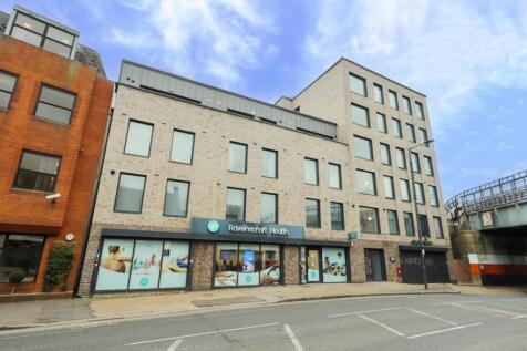 Trinity Court, Pinner HA5 1 bed flat for sale