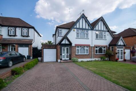 4 bedroom semi-detached house for sale
