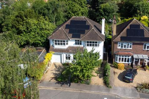 Crest View, Pinner HA5 7 bed detached house for sale