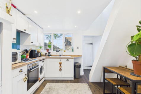 College Road, Framlingham, Suffolk 1 bed terraced house for sale