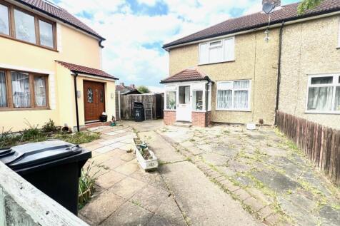 Verney Gardens, Dagenham RM9 3 bed house for sale