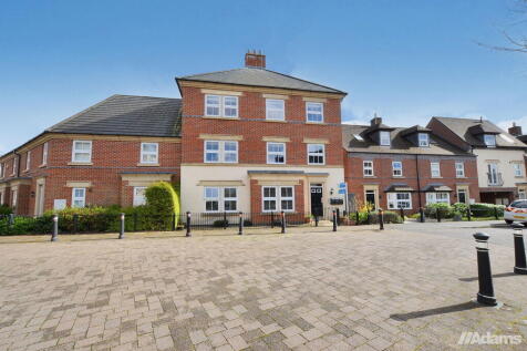2 bedroom ground floor flat for sale