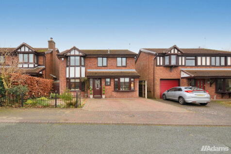 4 bedroom detached house for sale