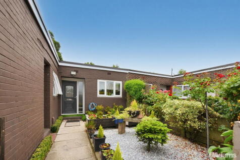 Littlegate, Runcorn 3 bed terraced bungalow for sale