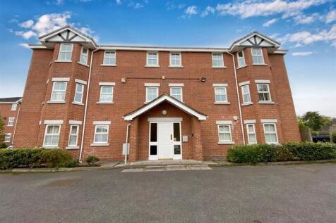 Studio flat for sale