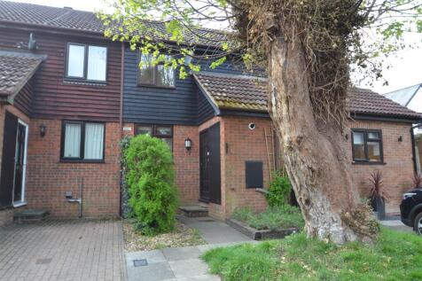 Ermine Court, Buntingford 2 bed terraced house for sale