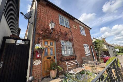 Layston Cottages, Hare Street 3 bed semi