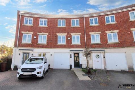 Thirlmere Way, Kingswood, HU7 3 bed townhouse for sale