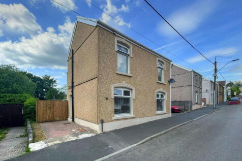 Frampton Road, Swansea SA4 3 bed detached house for sale