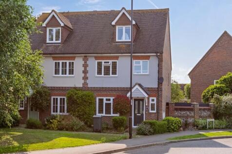 4 bedroom semi-detached house for sale