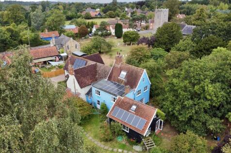 4 bedroom semi-detached house for sale