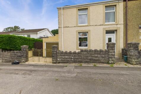 3 bedroom property for sale