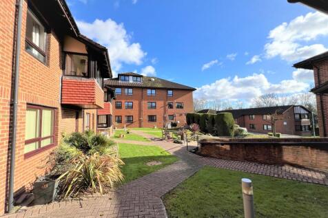Glenside Court, Penylan, Cardiff, CF23 2 bed flat for sale