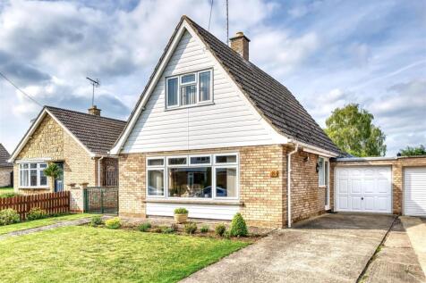 Parkway, Nassington, Peterborough... 2 bed detached house for sale