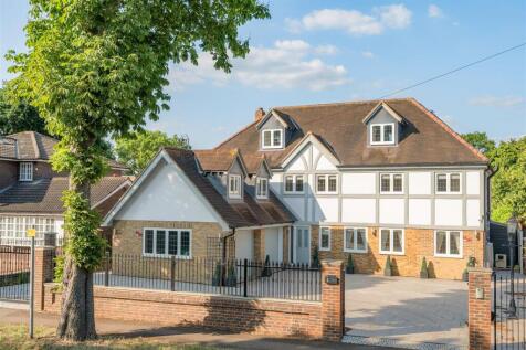 6 bedroom detached house for sale