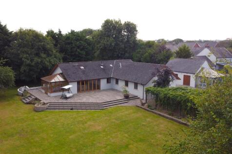 Maes Yr Haul, Crowhill, Haverfordwest 5 bed property with land for sale