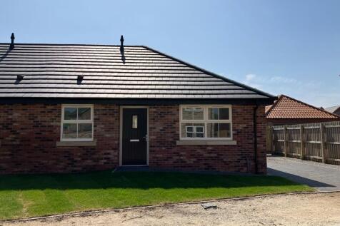 2 bedroom semi-detached bungalow for sale