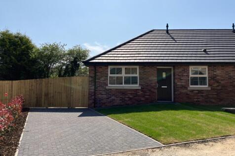 2 bedroom semi-detached bungalow for sale
