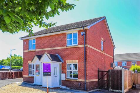 2 bedroom semi-detached house for sale