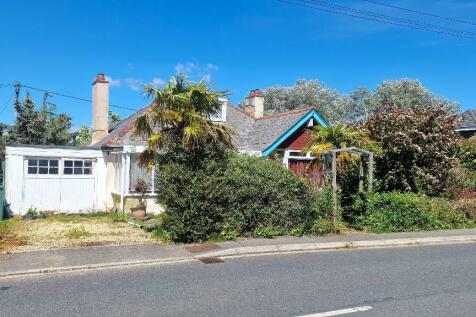 Hillway Road, Bembridge, Isle of... 3 bed detached bungalow for sale