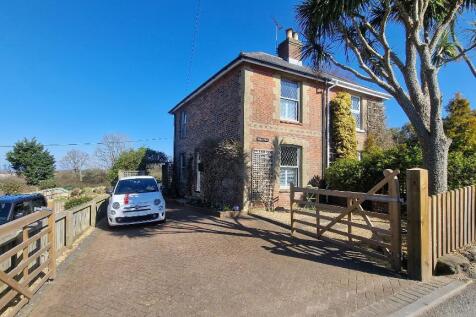 Stroud Wood Road, Ryde, Isle of... 2 bed semi