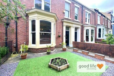 5 bedroom terraced house for sale