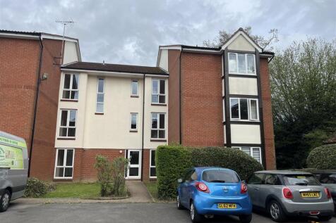 Studio flat for sale