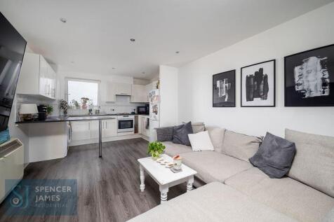 Fishguard Way, Galleons Lock, E16 2 bed apartment for sale
