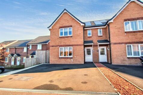 3 bedroom semi-detached house for sale