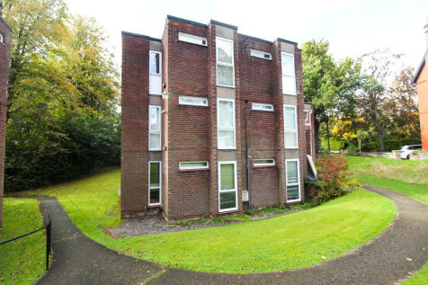 2 bedroom ground floor flat for sale