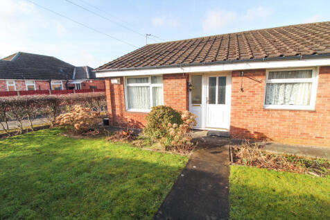 2 bedroom semi-detached bungalow for sale