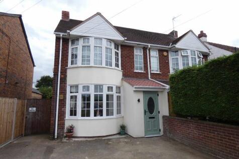 Cheltenham Road, Gloucester GL2 3 bed semi