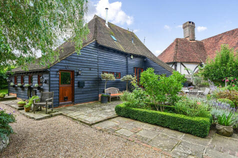 Beales Lane, Northiam, East Sussex... 3 bed barn conversion for sale