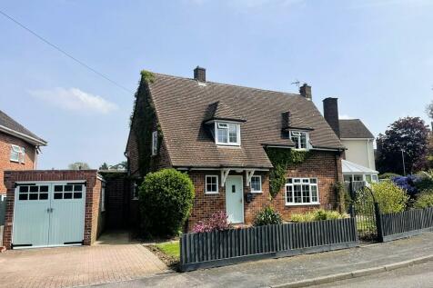 2 bedroom detached house for sale